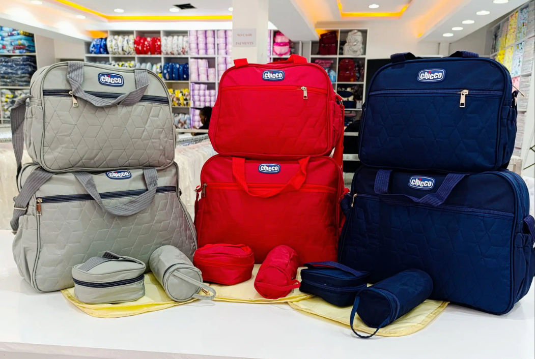 Ensemble Sac à Langer Chicco – 5 Pièces (Design Premium)